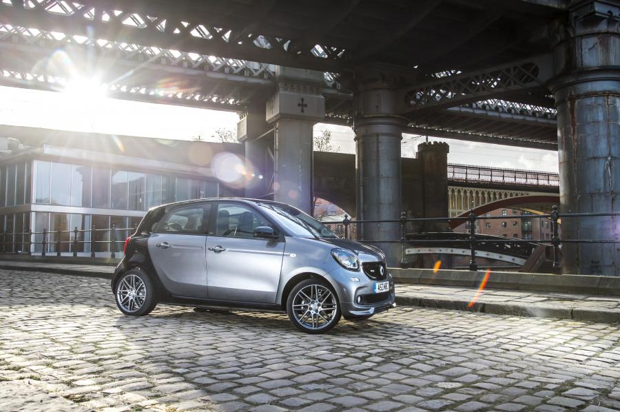  Smart ForFour Xclusive by Brabus 2016 года  (UK) (фото 22 из 23)